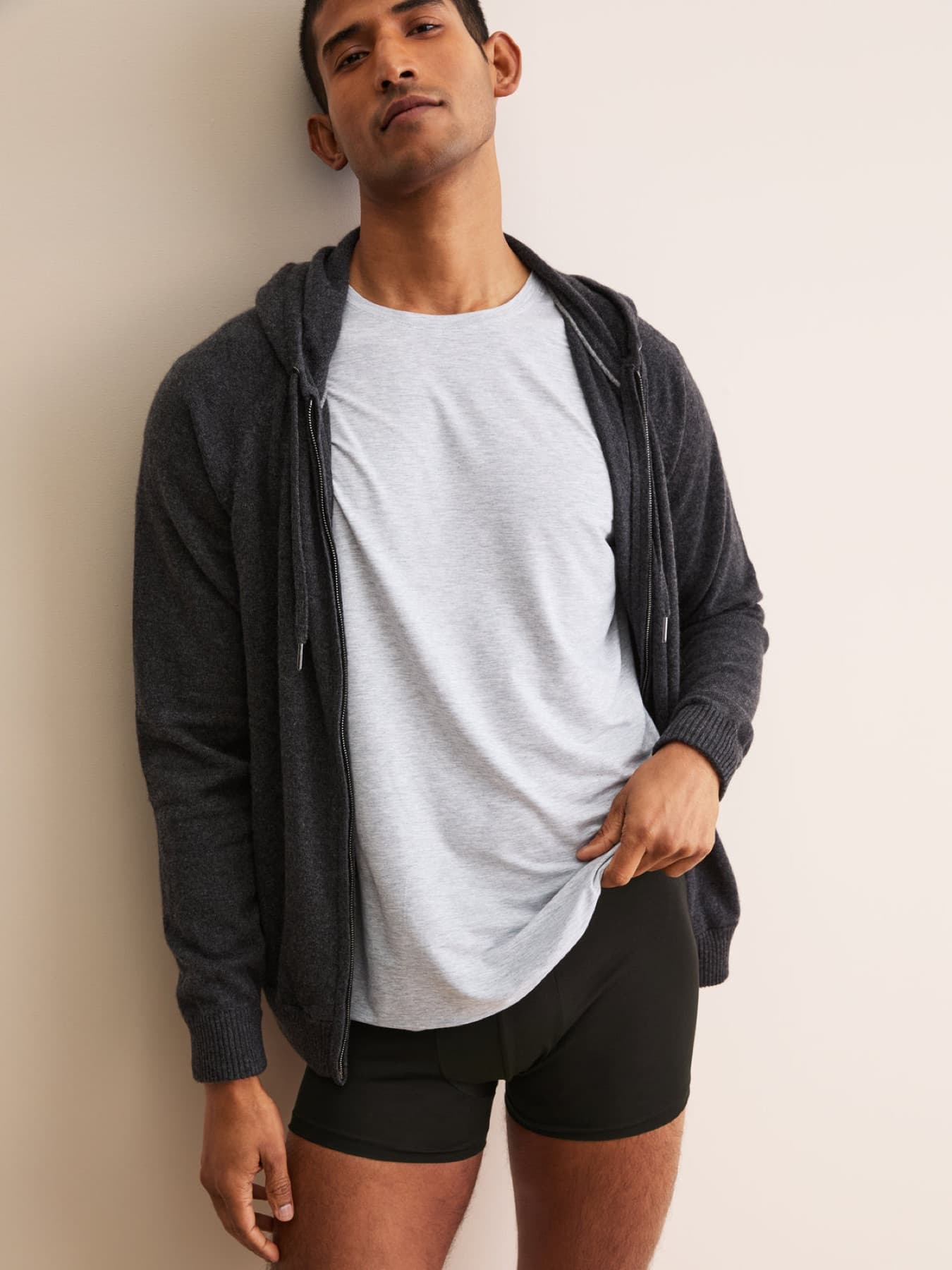 Model wearing black Derek Rose Jack boxer briefs